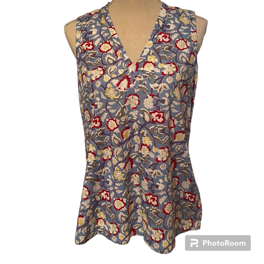 AGNES B TOP TANK BLUE WHITE RED FLORAL SLEEVELESS V-NECK SIZE 2 M